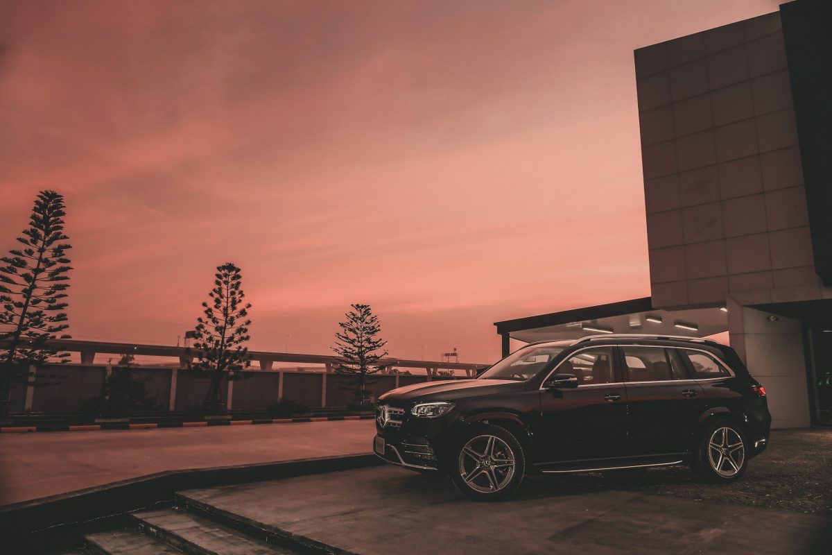 เมอร์เซเดส-เบนซ์ ก้าวข้ามทุกบรรทัดฐานความหรูหราด้วย  “Mercedes-Benz GLS 350 d 4MATIC AMG Premium” รุ่นประกอบในประเทศใหม่