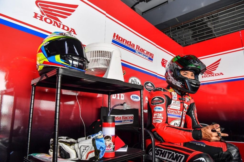 “จับตา เครื่องดื่ม  Energy Drink  คาราบาวแดง รุกตลาด Motor Sport สานฝันเด็กไทยสู่ระดับโลก”