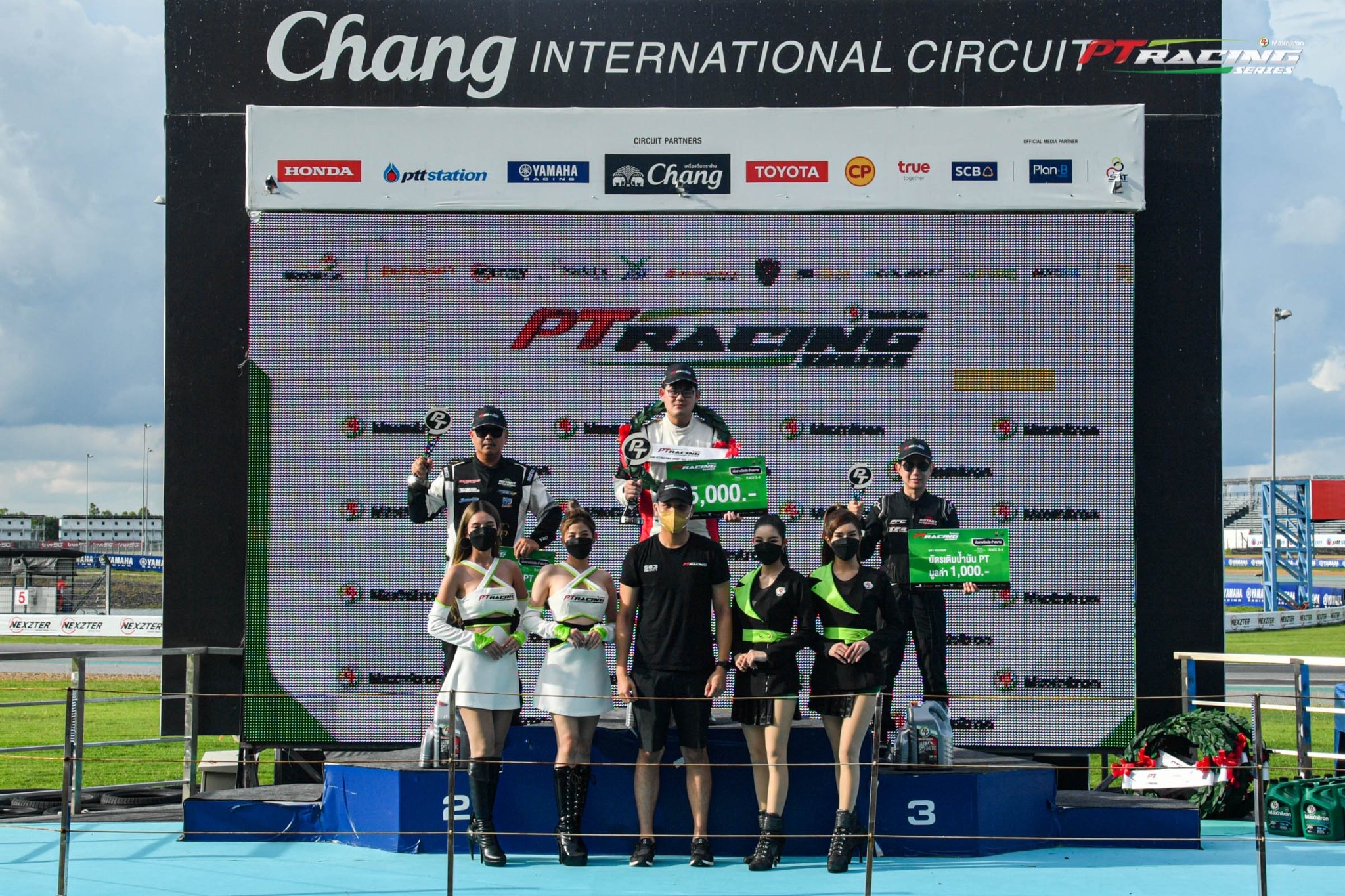 PT Maxnitron Racing Series 2022 สนาม 2 ซิ่งสนั่นบุรีรัมย์ “สิทธิโชค ขอนยาง” ยังเจ๋ง! ป้องกันแชมป์สำเร็จ