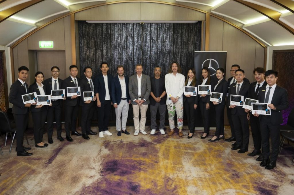 เมอร์เซเดส-เบนซ์ อัปสกิลเซลส์ผ่านกิจกรรม “Friends of Mercedes” ดึง 3 อินฟลูเอนเซอร์ชื่อดังมาชี้เส้นทางสู่คอนเทนต์ครีเอเตอร์