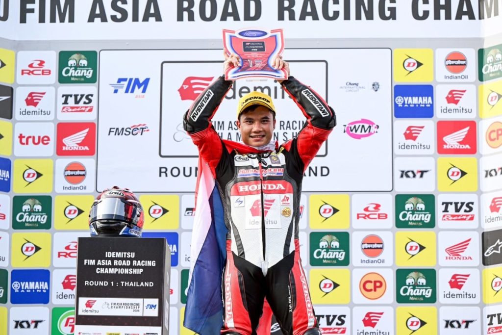 “ชิพ-นครินทร์” บิด Honda CBR1000RR-R ย้ำชัยชนะอย่างเหนือชั้น คว้าดับเบิ้ลวิน เก็บคะแนนเต็มจาก 2 เรซ รั้งจ่าฝูงรุ่นใหญ่สุด ASB1000 สนามแรก ARRC 2025 บุรีรัมย์