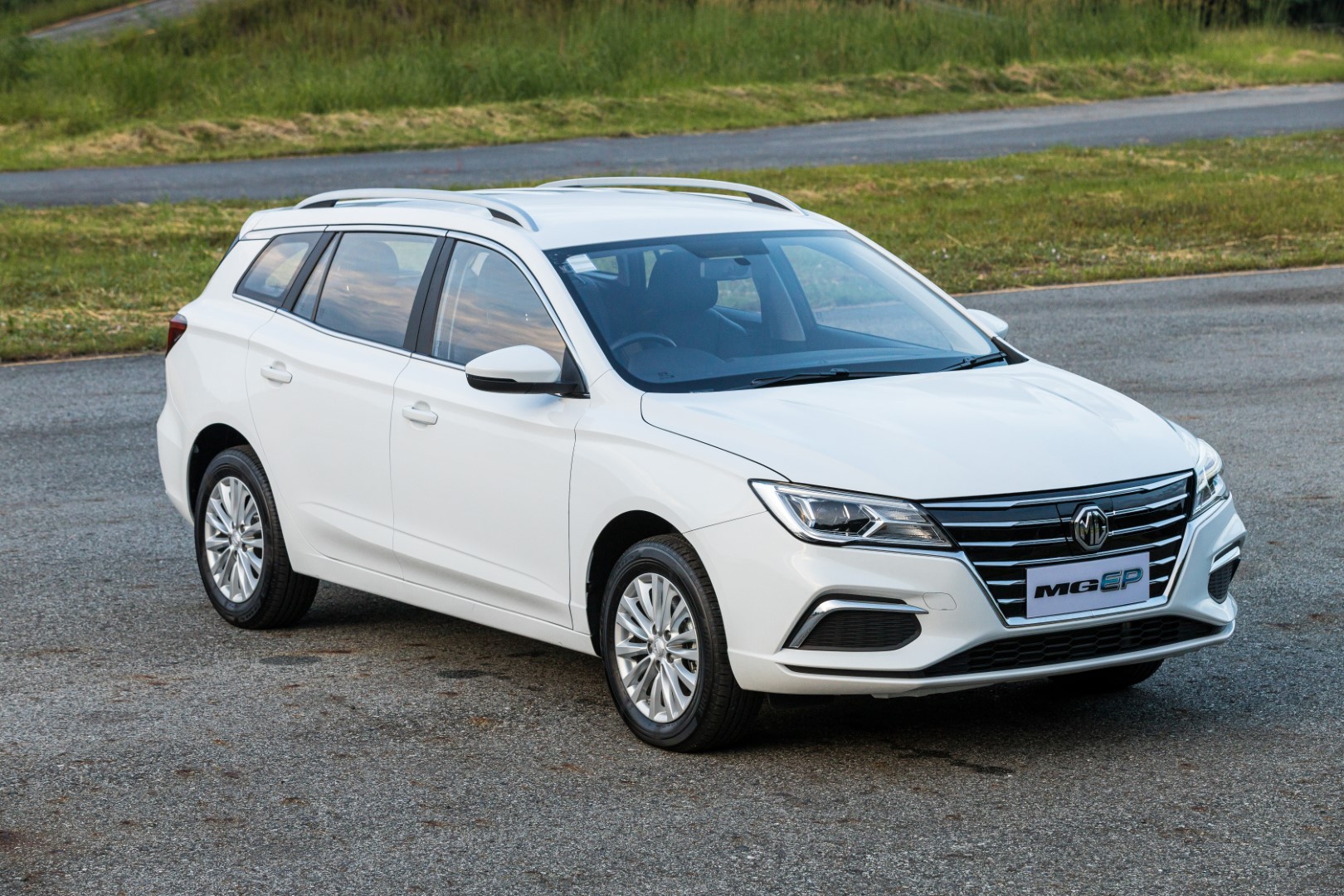 MG ปล่อยโปรโมชั่นMG EP PLUS ราคาพิเศษ 469,900 บาท พร้อมสิทธิประโยชน์เพียบ