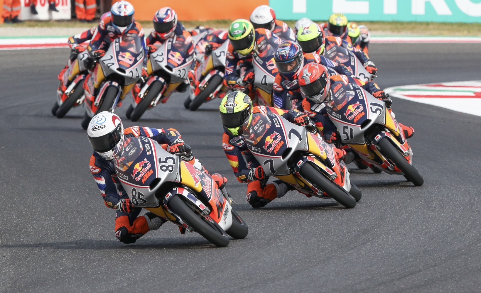“ไม้คิว-เกียรติศักดิ์” ไล่เก็บคะแนนต่อเนื่องในศึก MotoGP Rookies Cup สนามที่ 4