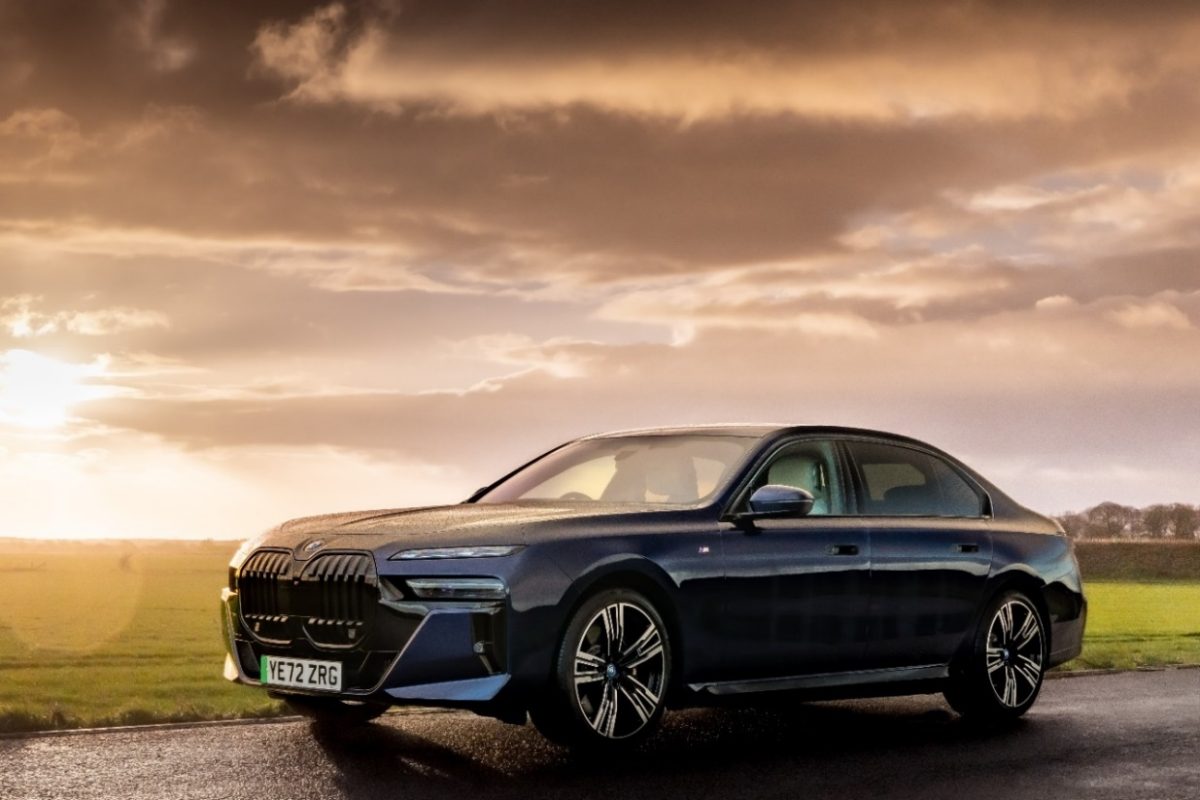 25th Anniversary + BMW The i7