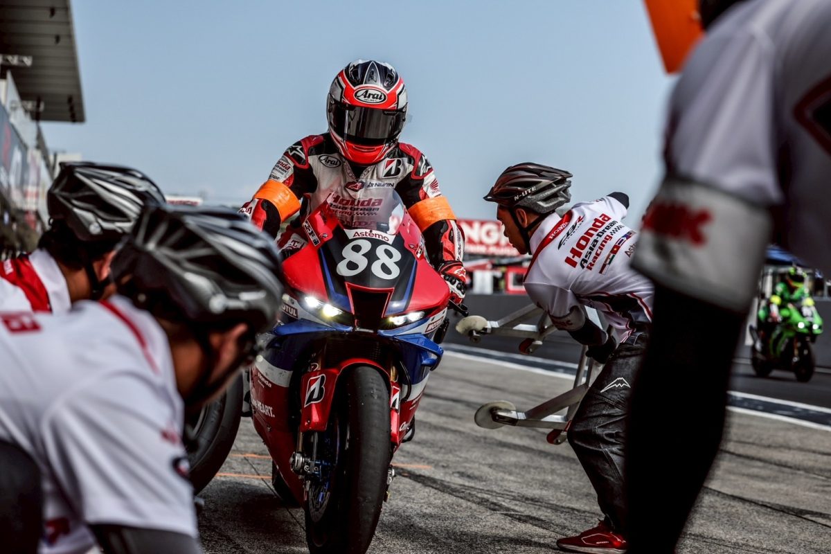 Honda HRC Team ลุยศึก รอบ Top 10 Trial “ซาร์โก” นำทีมทุบสถิติ! คว้าโพลโพซิชั่น Suzuka 8 Hours 2025 ครั้งที่ 46
