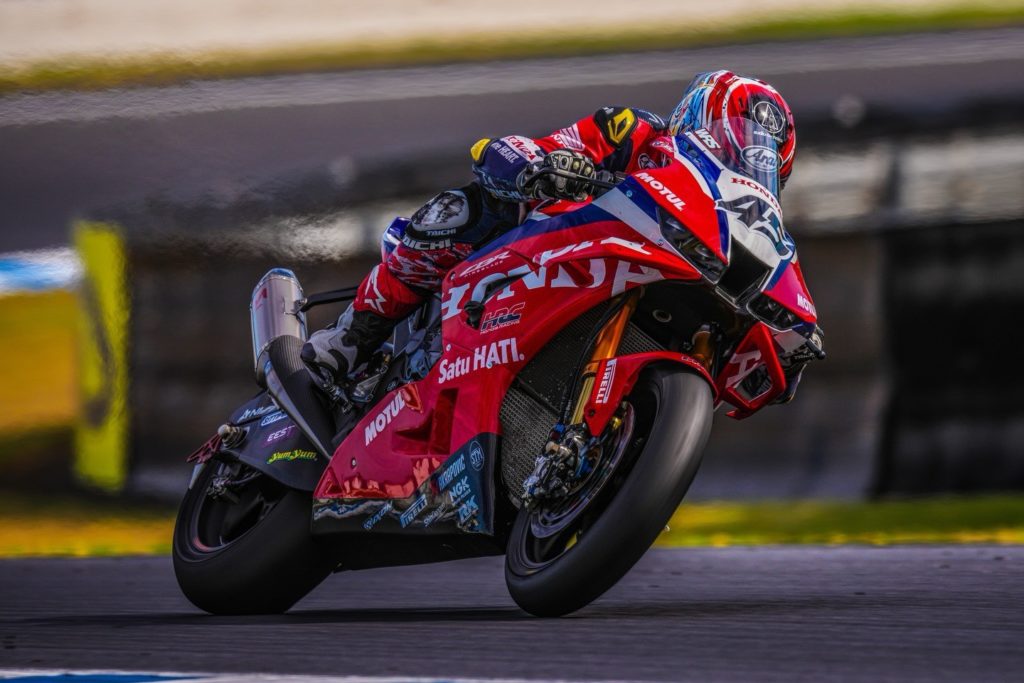 “นากาชิม่า” บิดรถแข่ง Honda CBR1000RR-R ประเดิมคว้าแต้ม 2 เรซสนามแรกที่ ออสเตรเลีย