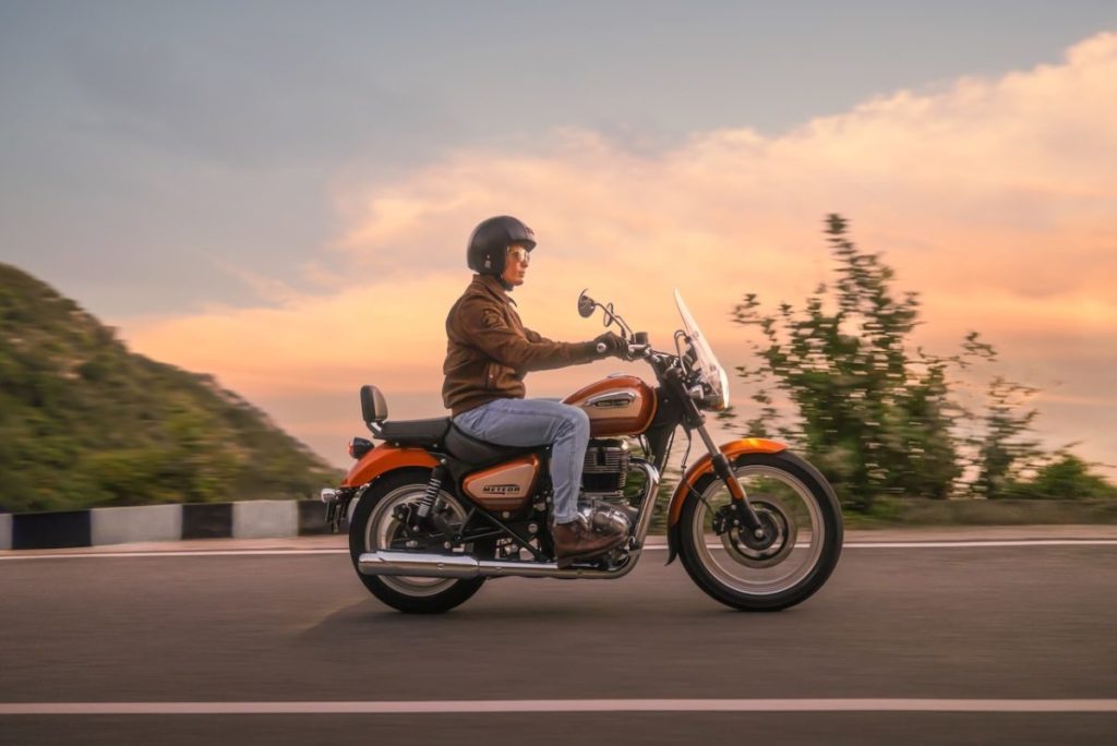 Royal Enfield เปิดตัว Meteor 350 ‘Sundowner Orange’ Special Edition ครั้งแรกในไทย ณ งาน Motor Show 2026