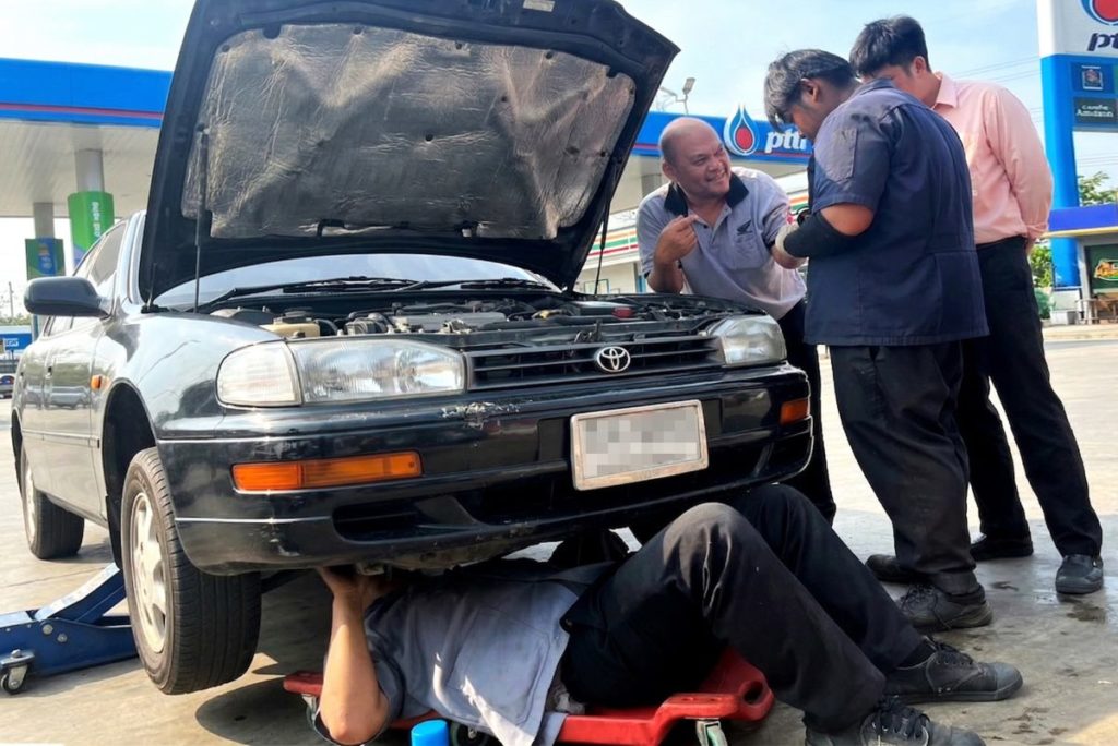 เริ่มแล้ว “อาชีวะ-ขนส่งอาสา” ว.การอาชีพบ้านแพ้ว เปิดจุดตรวจรถฟรี! 10-16 เม.ย. 69 แยกกระโจมเส้นทางเชื่อมต่อถนนพระราม 2 และถนนเพชรเกษม ลดอุบัติเหตุสงกรานต์