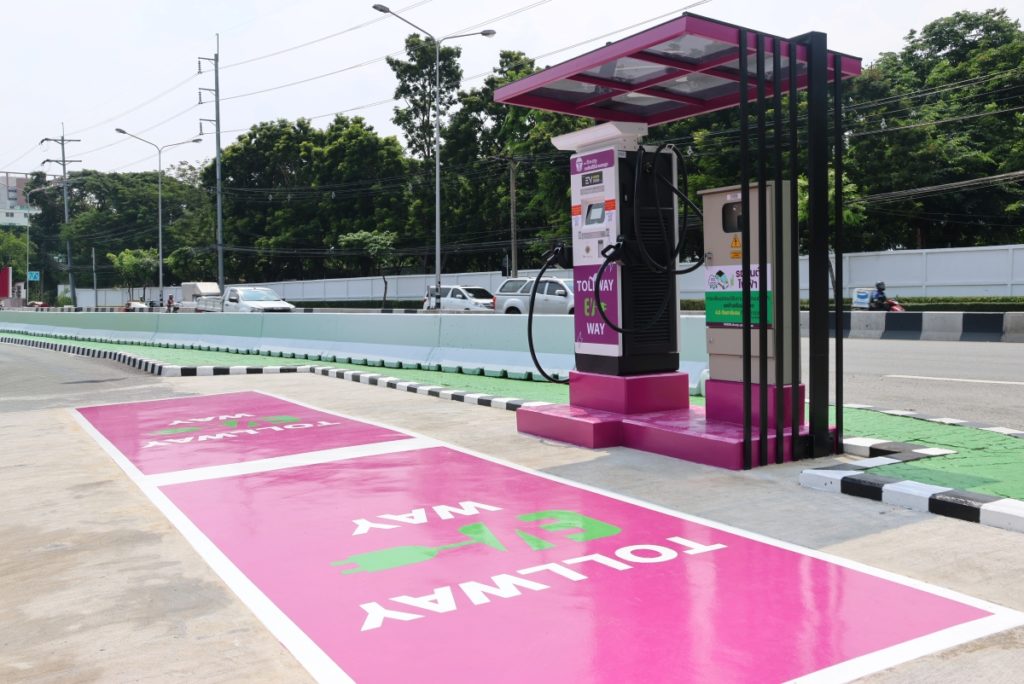 DMT พัฒนาระบบ “DMT Smart Assistant” ช่วยเหลือผู้ใช้โทล์ลเวย์ ผ่านทีมงานคุณภาพ